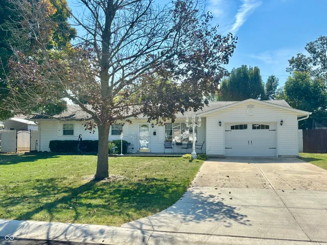 $274,900 | 135 Bradford Place, New Whiteland, IN 46184