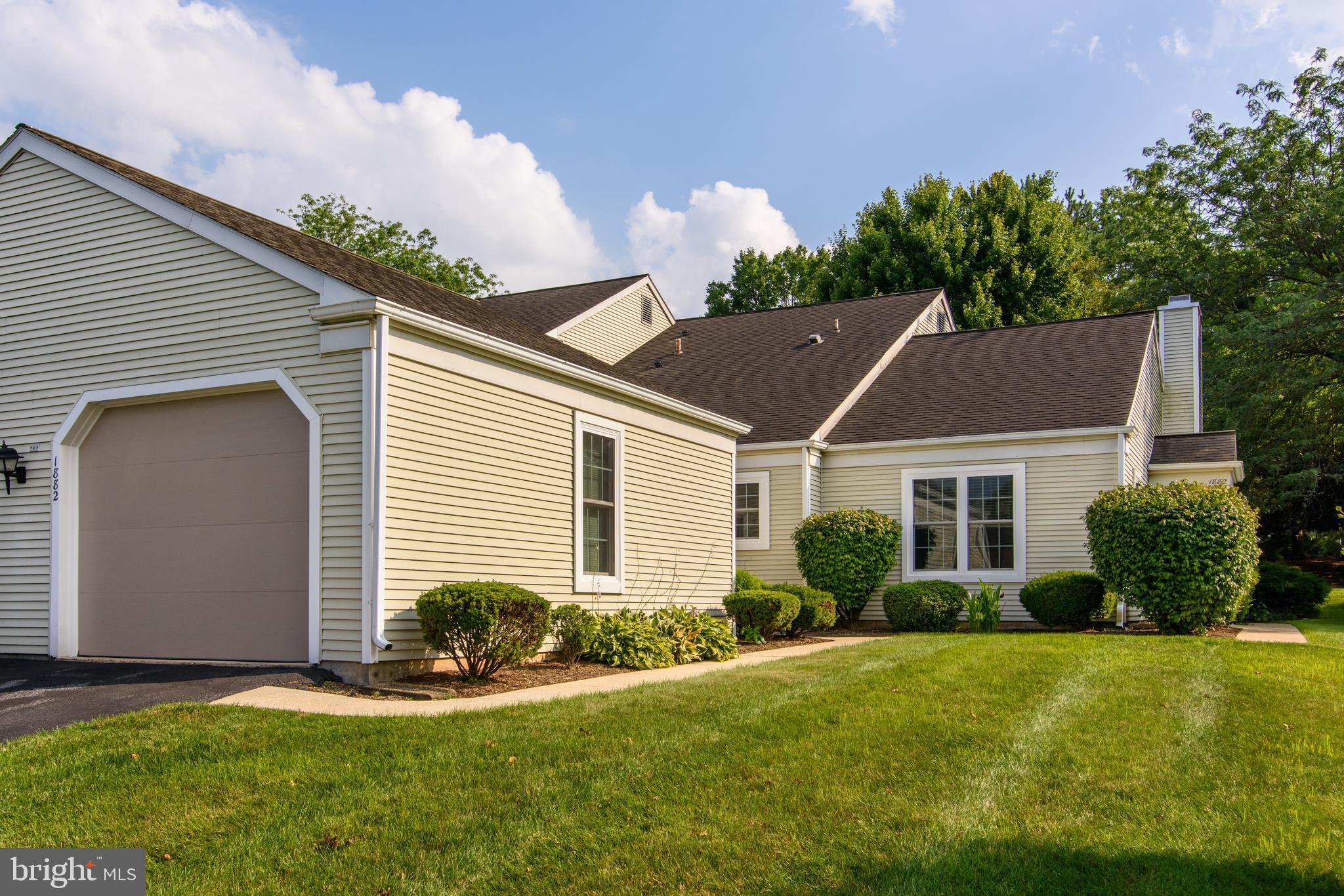 1882 Wexford Road Palmyra, PA 17078 - Photo 4 of 24 Gallery Image 4