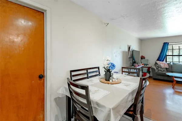 $169,000 | 210 Bullard Street, Madisonville, TX 77864