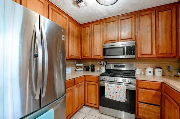 $169,000 | 210 Bullard Street, Madisonville, TX 77864