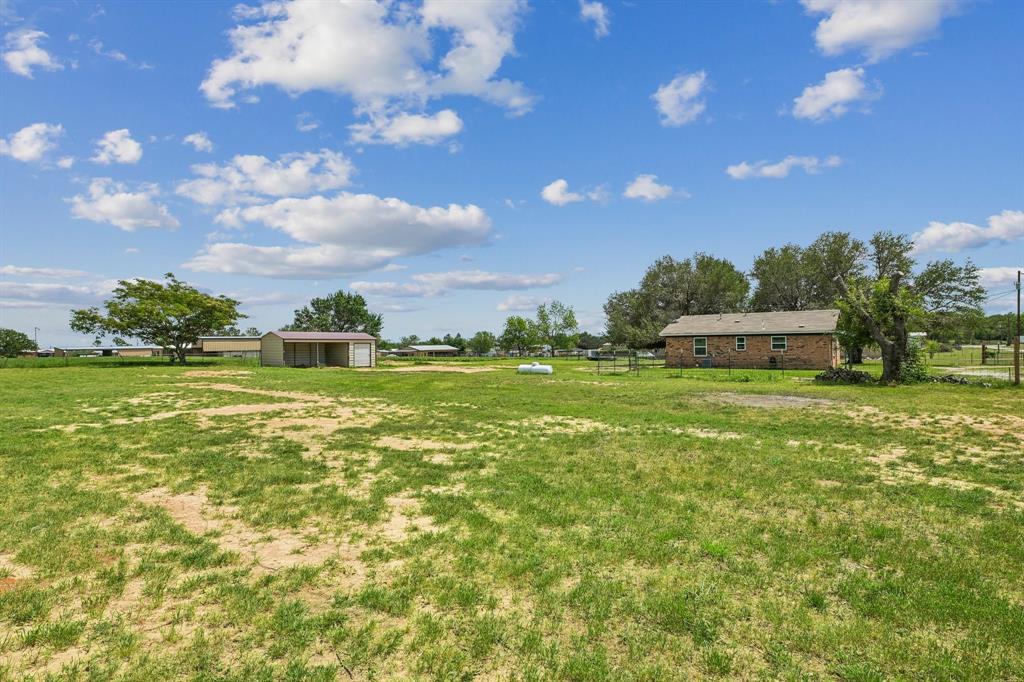 2762 West Highway 199 Springtown, TX 76082 - Photo 30 of 33 Home on 1-Acre