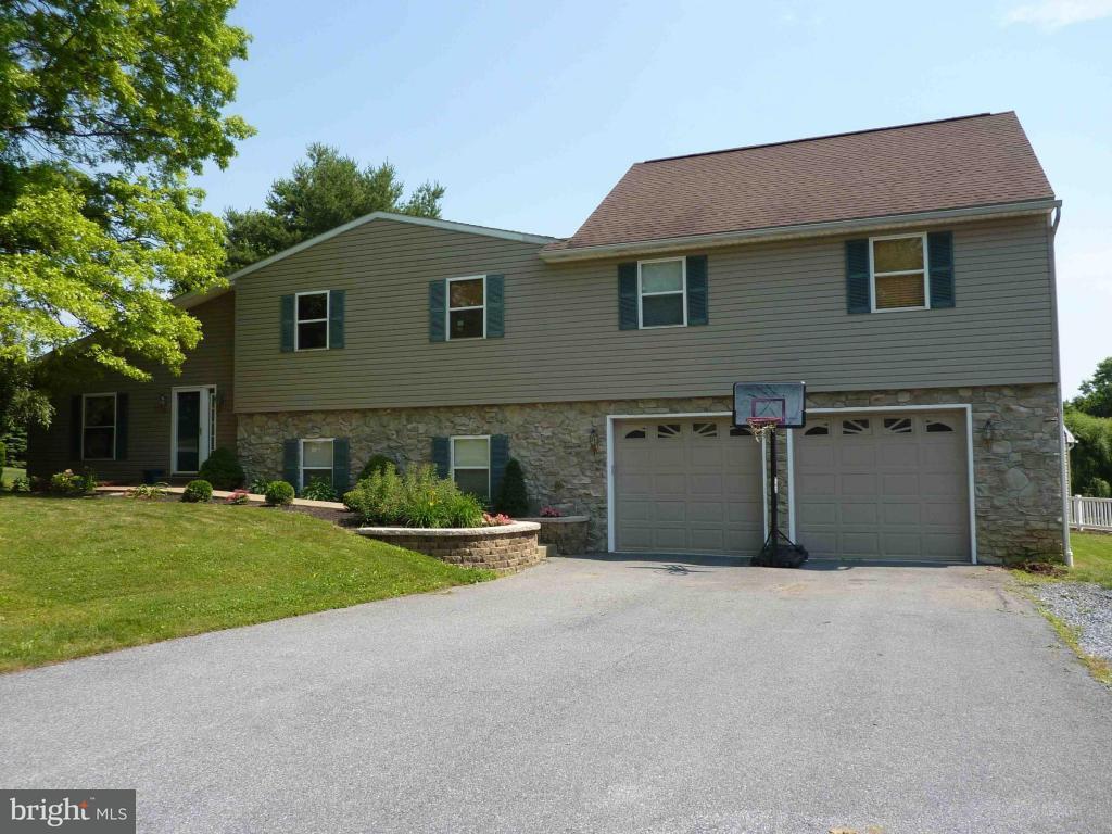 402 South View Drive Lititz, PA 17543 - Photo 1 of 50
