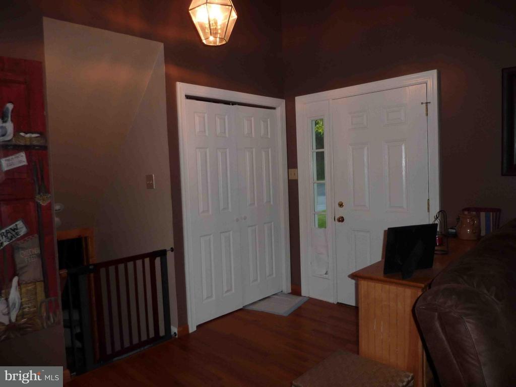 402 South View Drive Lititz, PA 17543 - Photo 3 of 50