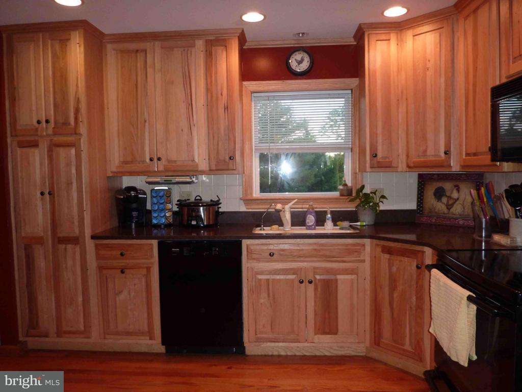 402 South View Drive Lititz, PA 17543 - Photo 10 of 50