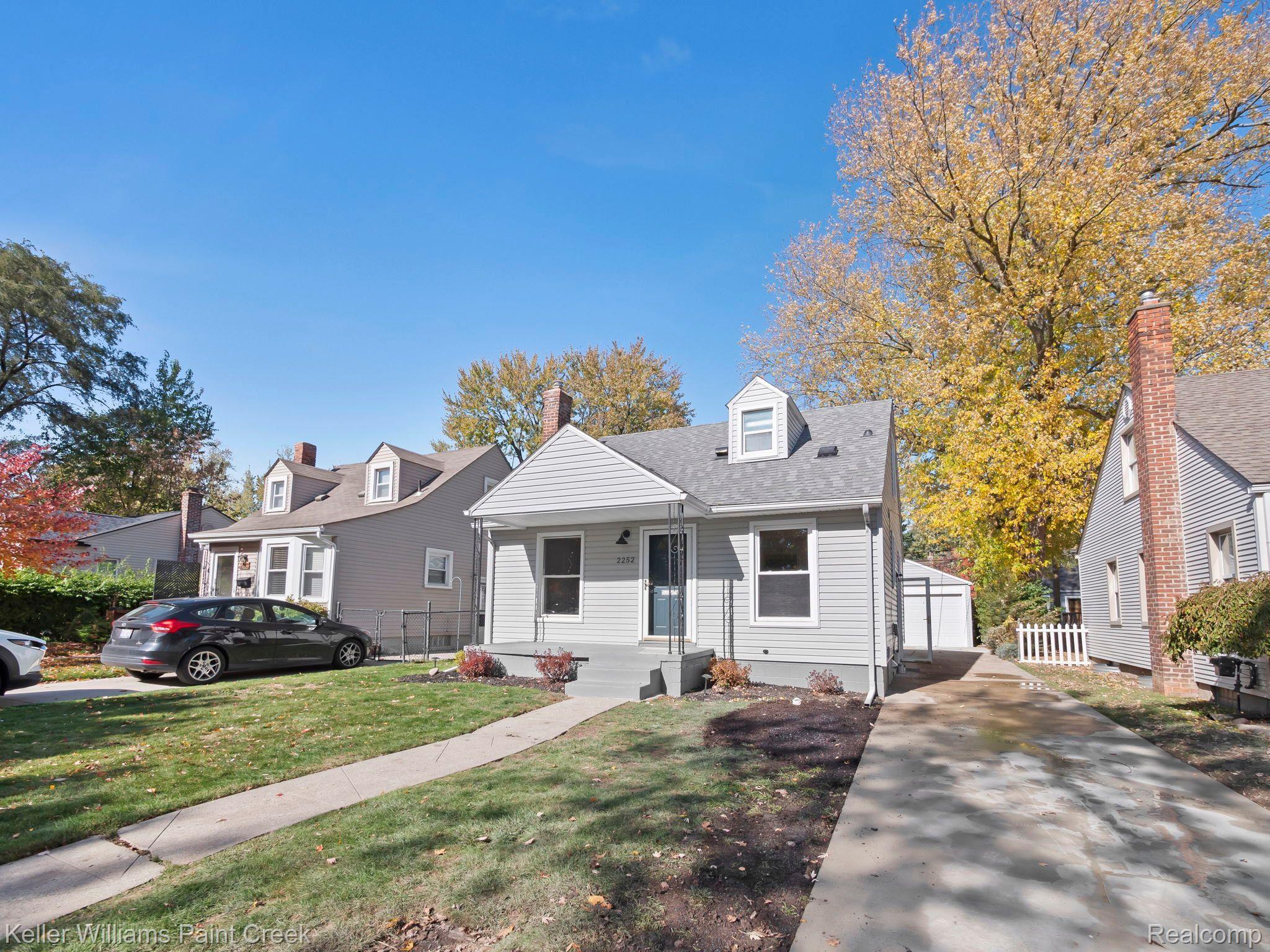 2252 Columbia Road Berkley, MI 48072 - Photo 1 of 17 Gallery Image 1