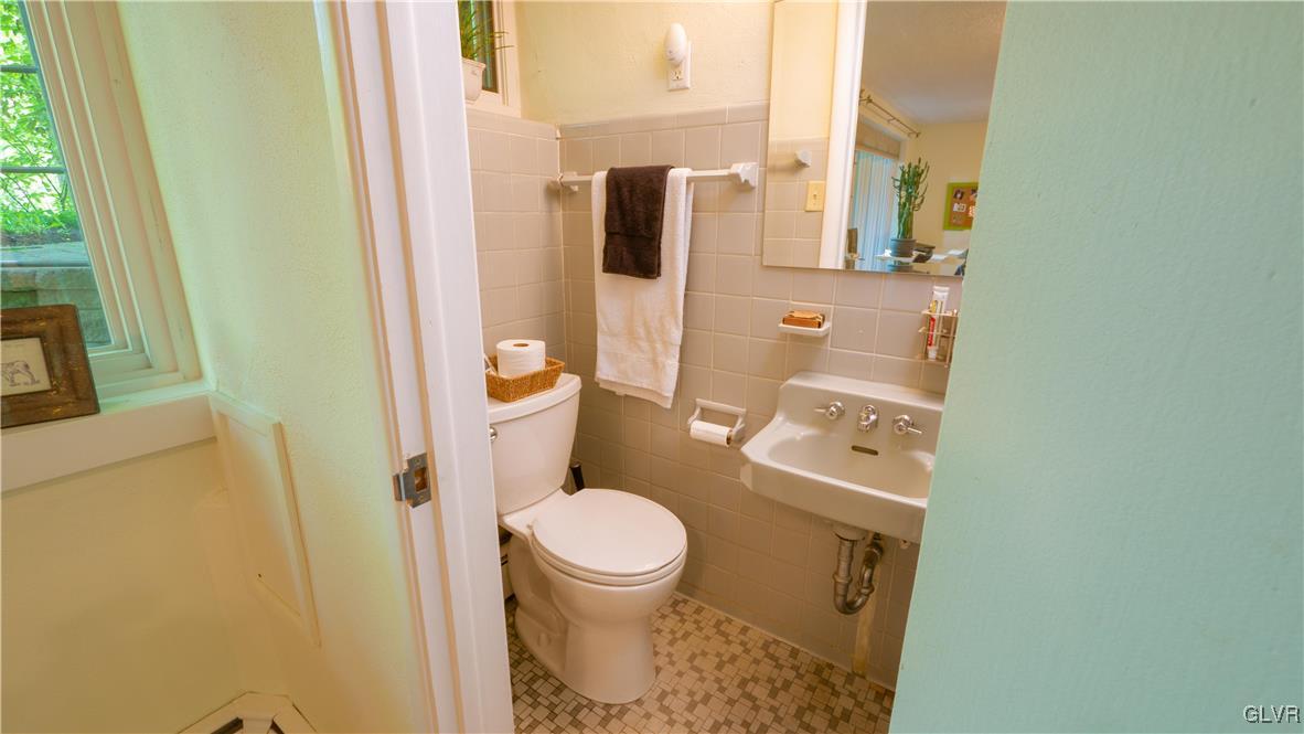 2601 Stonesthrow Road Bethlehem, PA 18015 - Photo 21 of 35 Gallery Image 21