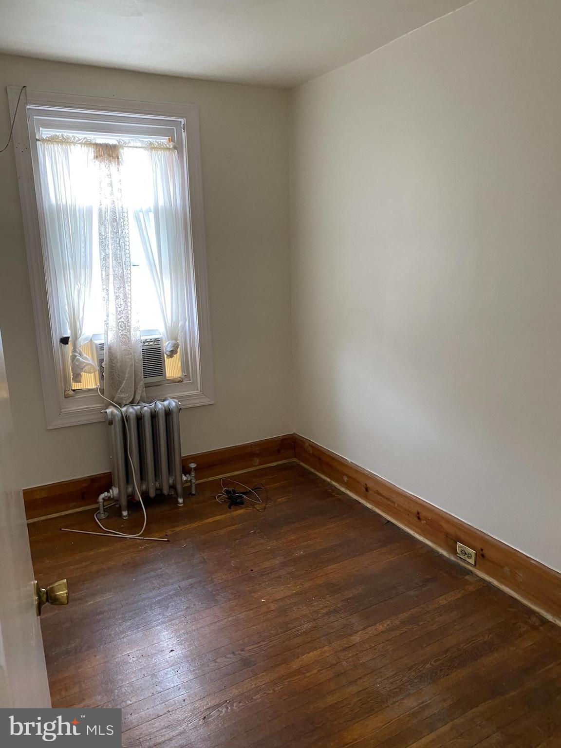 927 Atwood Road Philadelphia, PA 19151 - Photo 7 of 21 Gallery Image 7