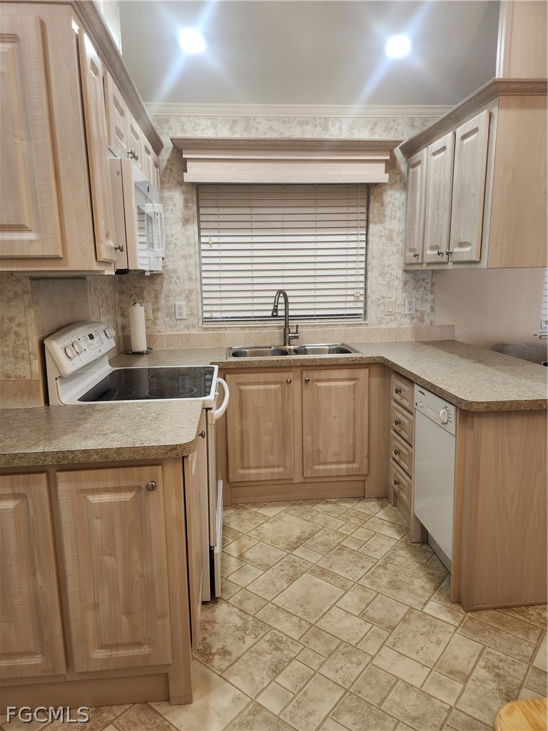1159 Daniels Road, Unit 74 Moore Haven, FL 33471 - Photo 5 of 25