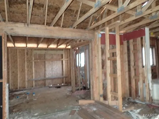 $28,000 | 1463 Interurban Circle, Hillsboro, IL 62049