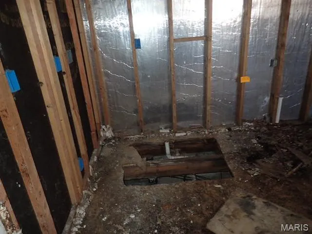 $28,000 | 1463 Interurban Circle, Hillsboro, IL 62049