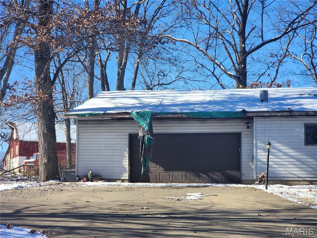 1463 Interurban Circle Hillsboro, IL 62049 - Photo 6 of 24