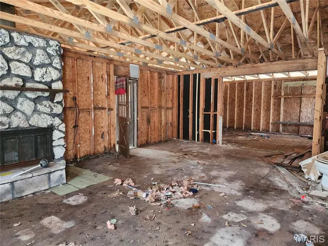 $28,000 | 1463 Interurban Circle, Hillsboro, IL 62049