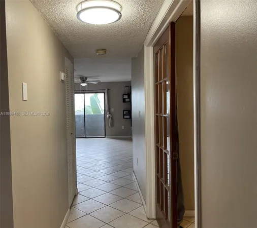 $3,200 | 1250 Lincoln Road, Unit 306, Miami Beach, FL 33139