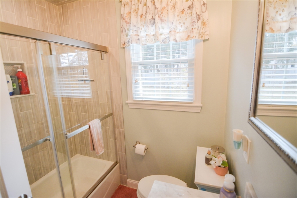 29 Benjamin Road Marlborough, MA 01752 - Photo 22 of 32 Gallery Image 22