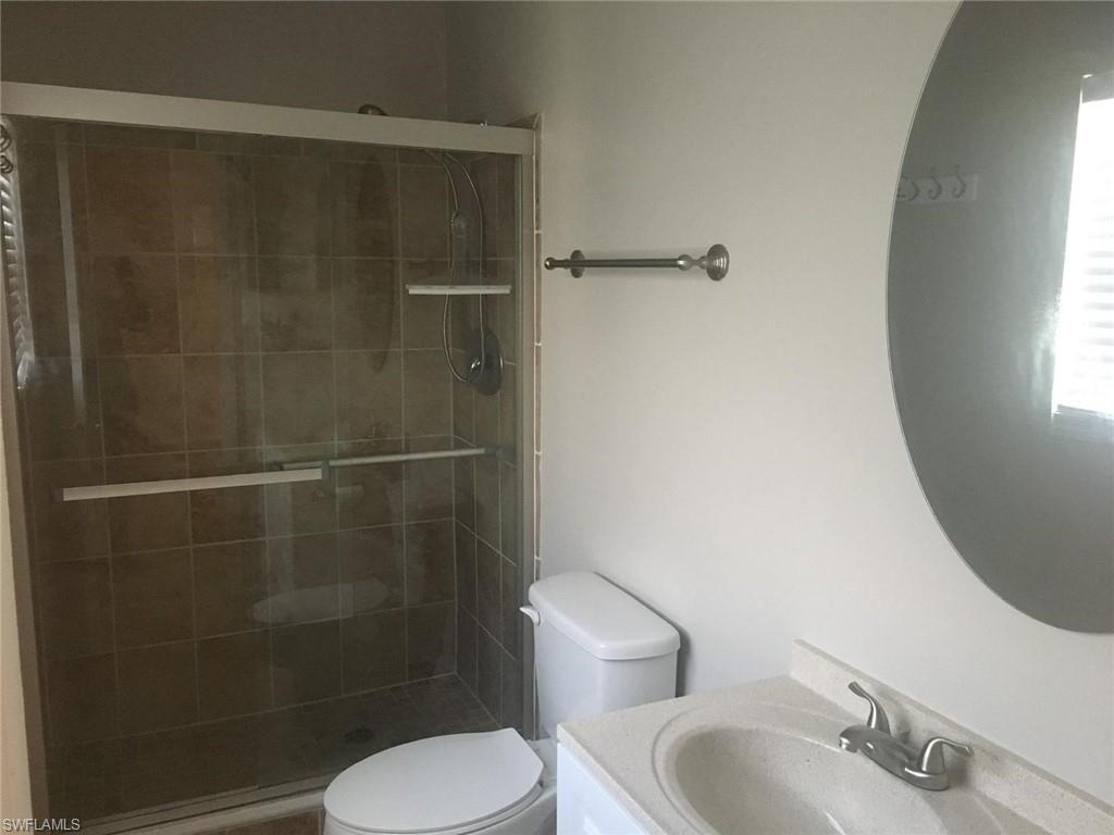 1023 Illinois Drive Naples, FL 34103 - Photo 5 of 14 Guest Full BathPICTURE TAKEN PRIOR TO TENANT