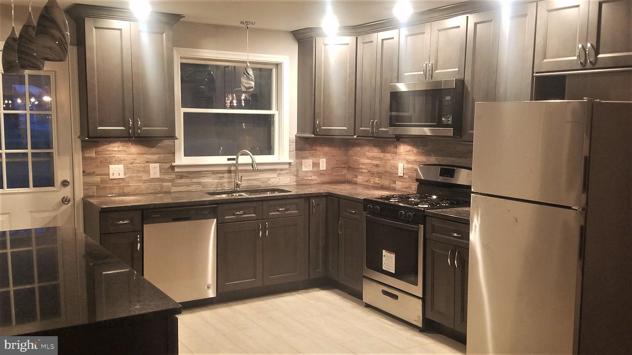 553 Chestnut Hill Road York, PA 17402 - Photo 1 of 27 Gallery Image 1