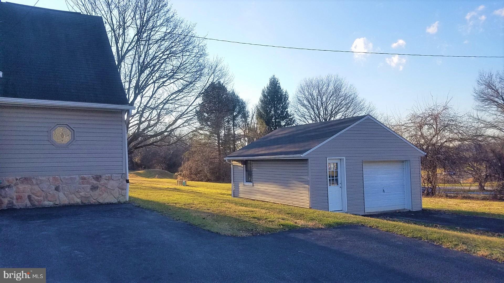 553 Chestnut Hill Road York, PA 17402 - Photo 26 of 27 Gallery Image 26