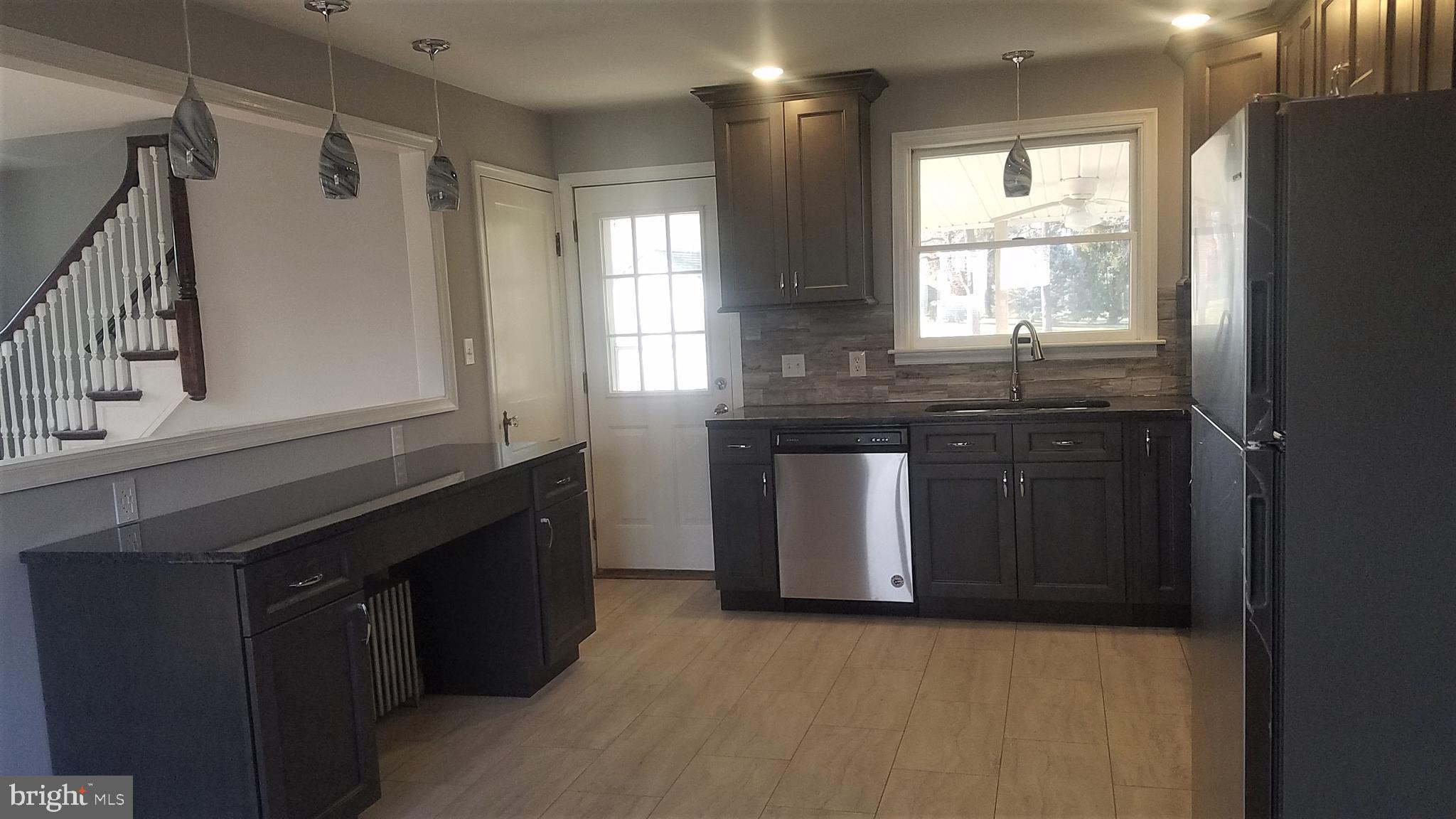 553 Chestnut Hill Road York, PA 17402 - Photo 6 of 27 Gallery Image 6