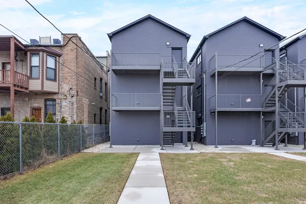 a house view with a outdoor space