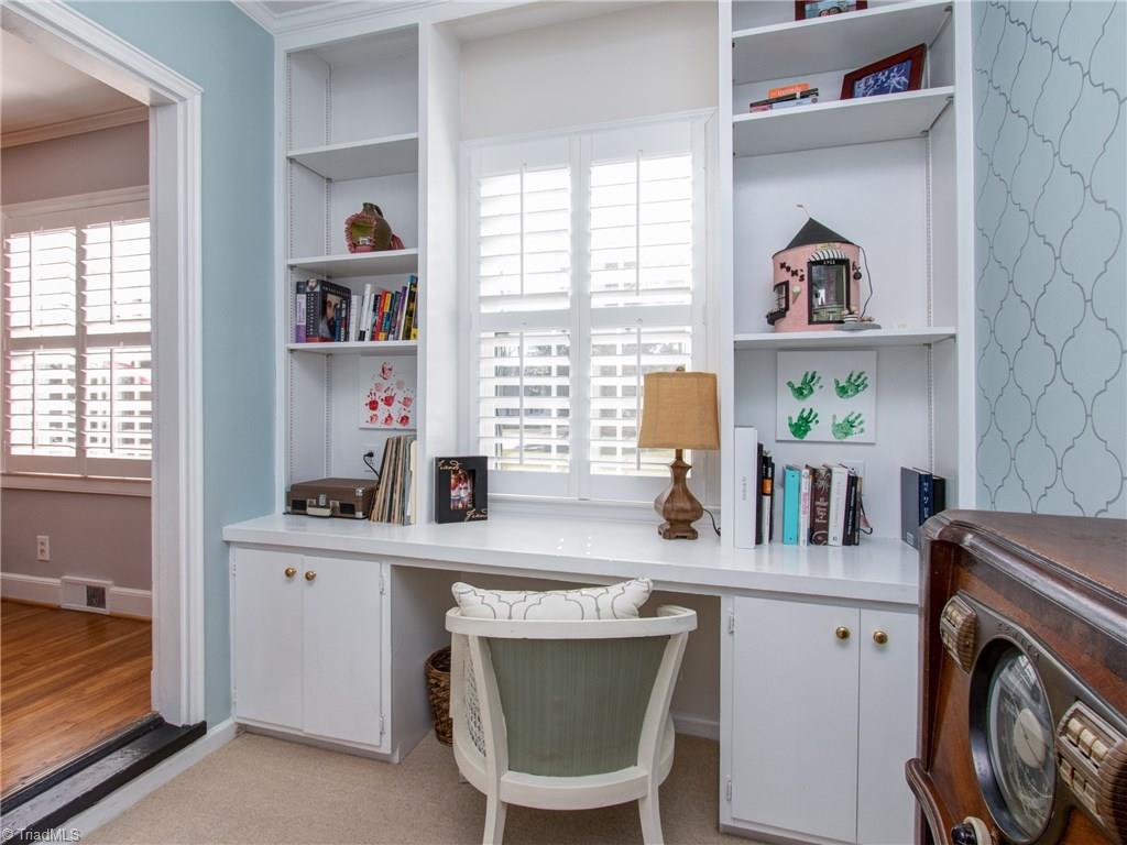 1704 Independence Road Greensboro, NC 27408 - Photo 13 of 30 Gallery Image 13