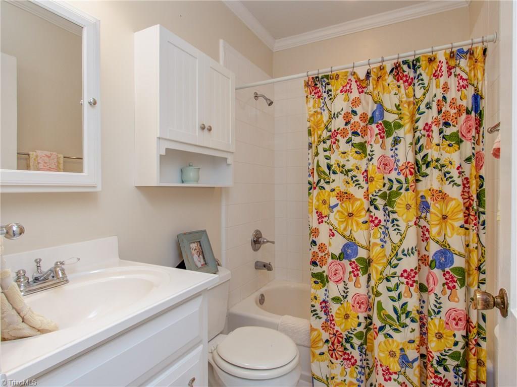 1704 Independence Road Greensboro, NC 27408 - Photo 29 of 30 Gallery Image 29
