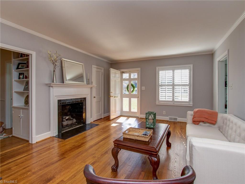 1704 Independence Road Greensboro, NC 27408 - Photo 8 of 30 Gallery Image 8