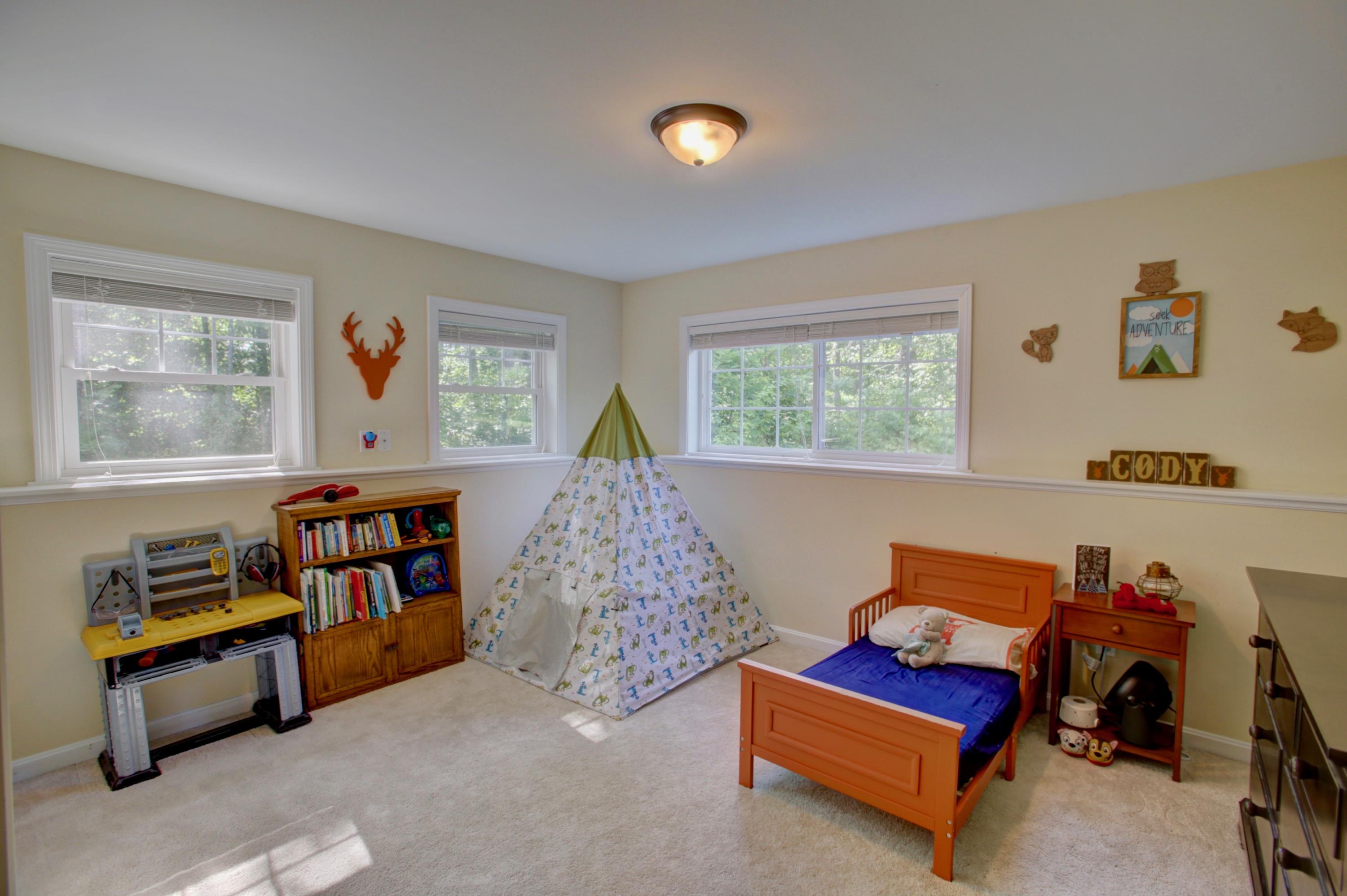 82 Egypt Road Raymond, ME 04071 - Photo 20 of 28 30