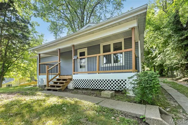 $180,000 | 608 Hill Lane, Edwardsville, IL 62025
