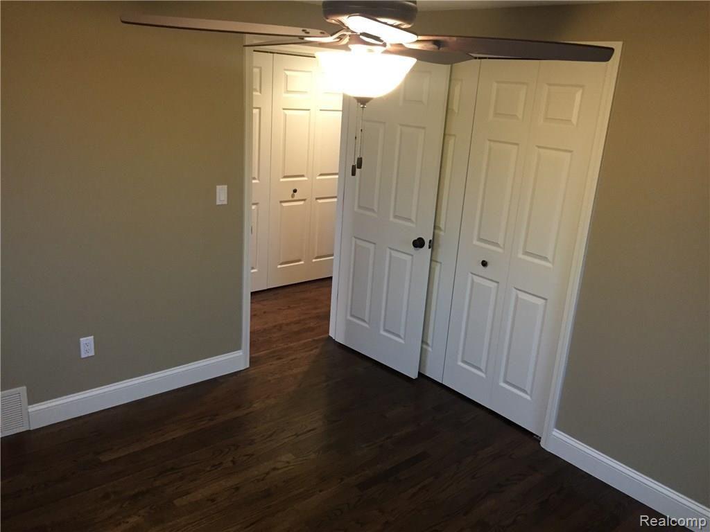 18642 Levan Road Livonia, MI 48152 - Photo 43 of 69 IMG_7194.JPG
