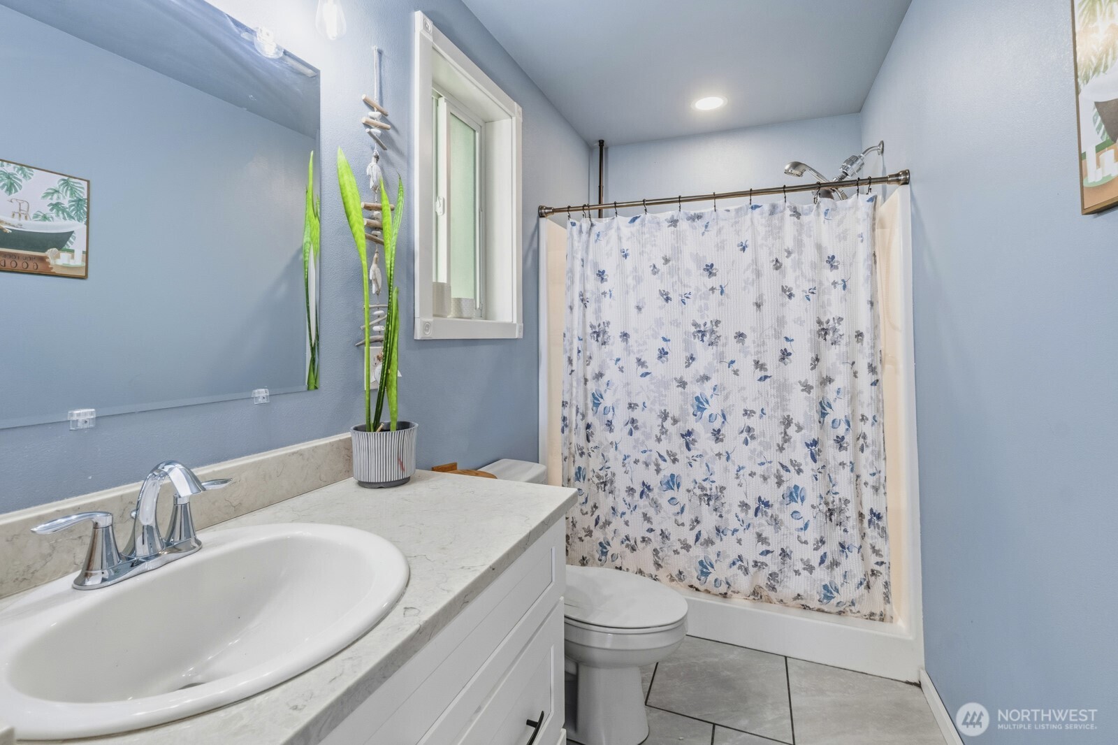 690 North Summit Road McCleary, WA 98557 - Photo 29 of 40 a bathroom with a sink toilet and shower