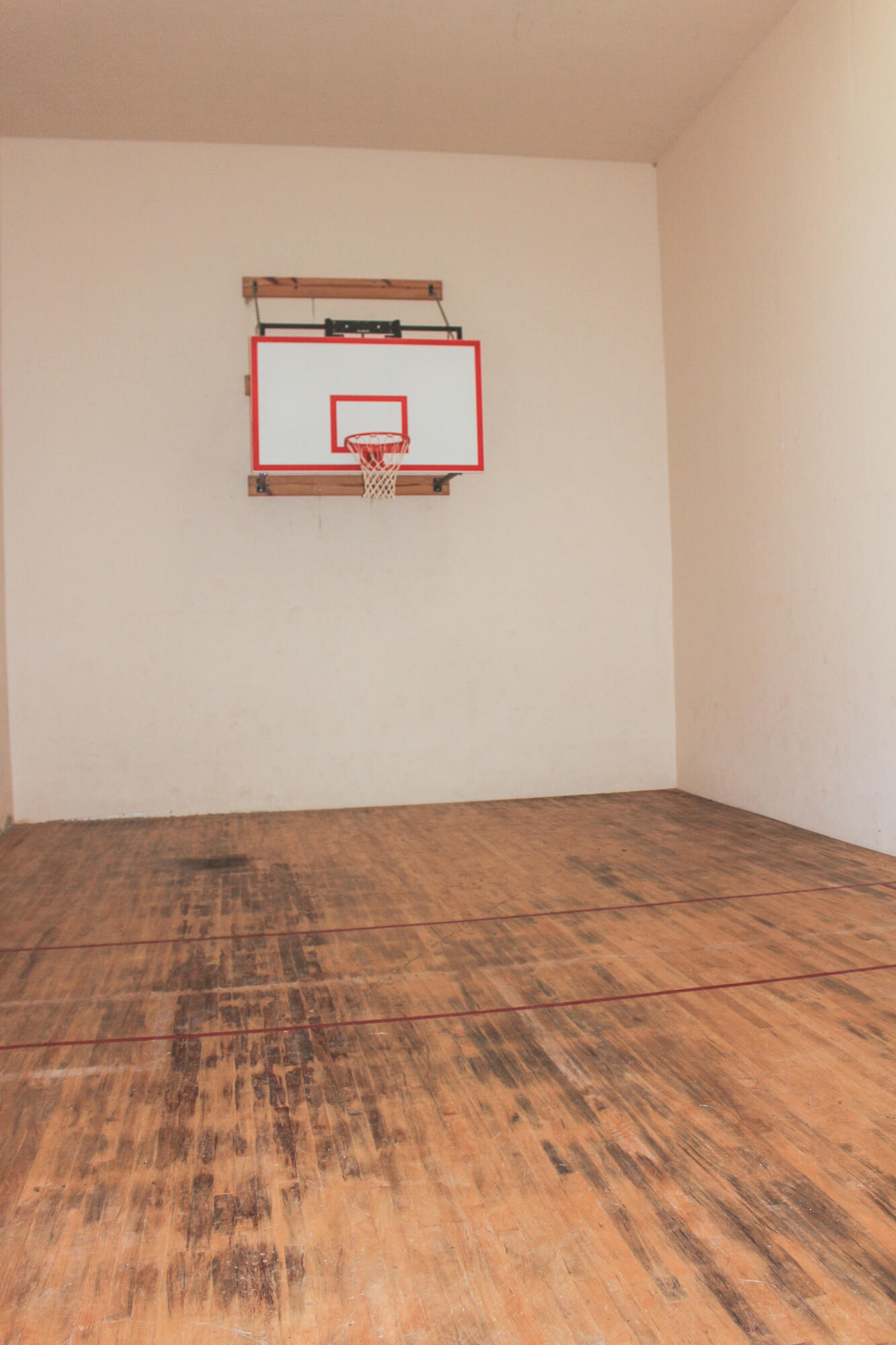 1 Southeast Harbor Estates Culeba, PR 00775 - Photo 50 of 56 a view of room with wooden floor