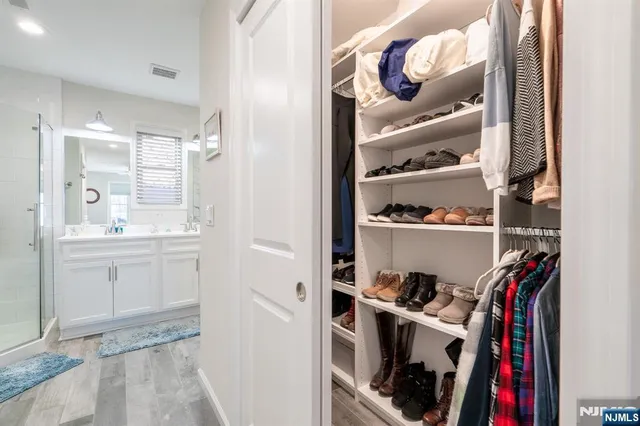 $475,000 | 165 Lakeside Road, Unit 8, West Milford, NJ 07421