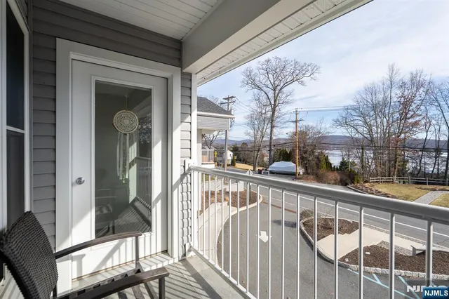 $475,000 | 165 Lakeside Road, Unit 8, West Milford, NJ 07421