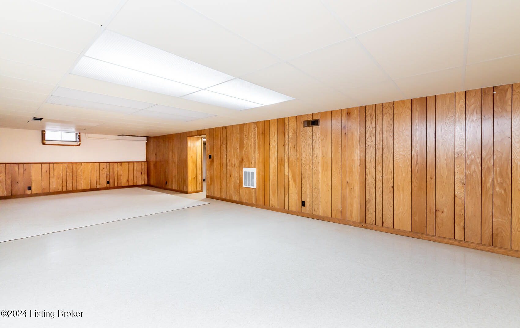 2415 Hayward Road Louisville, KY 40242 - Photo 78 of 88 HWR-178