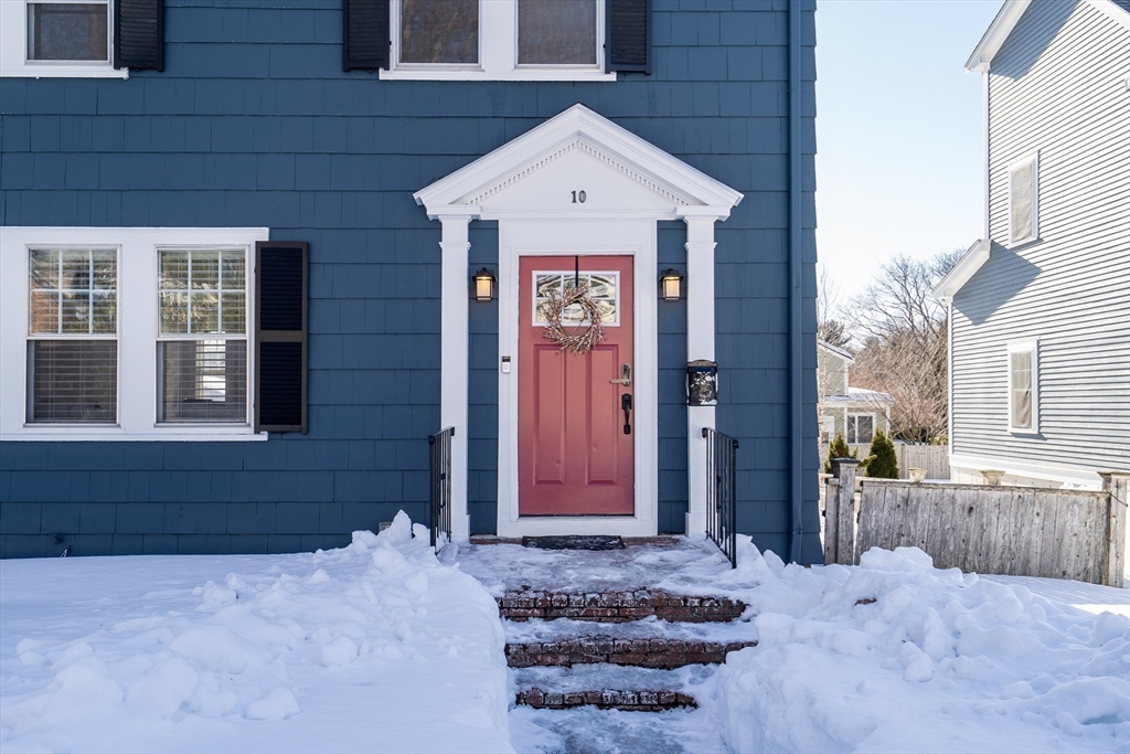10 Dexter Road Lexington, MA 02420 - Photo 4 of 30 a view of entryway front of house