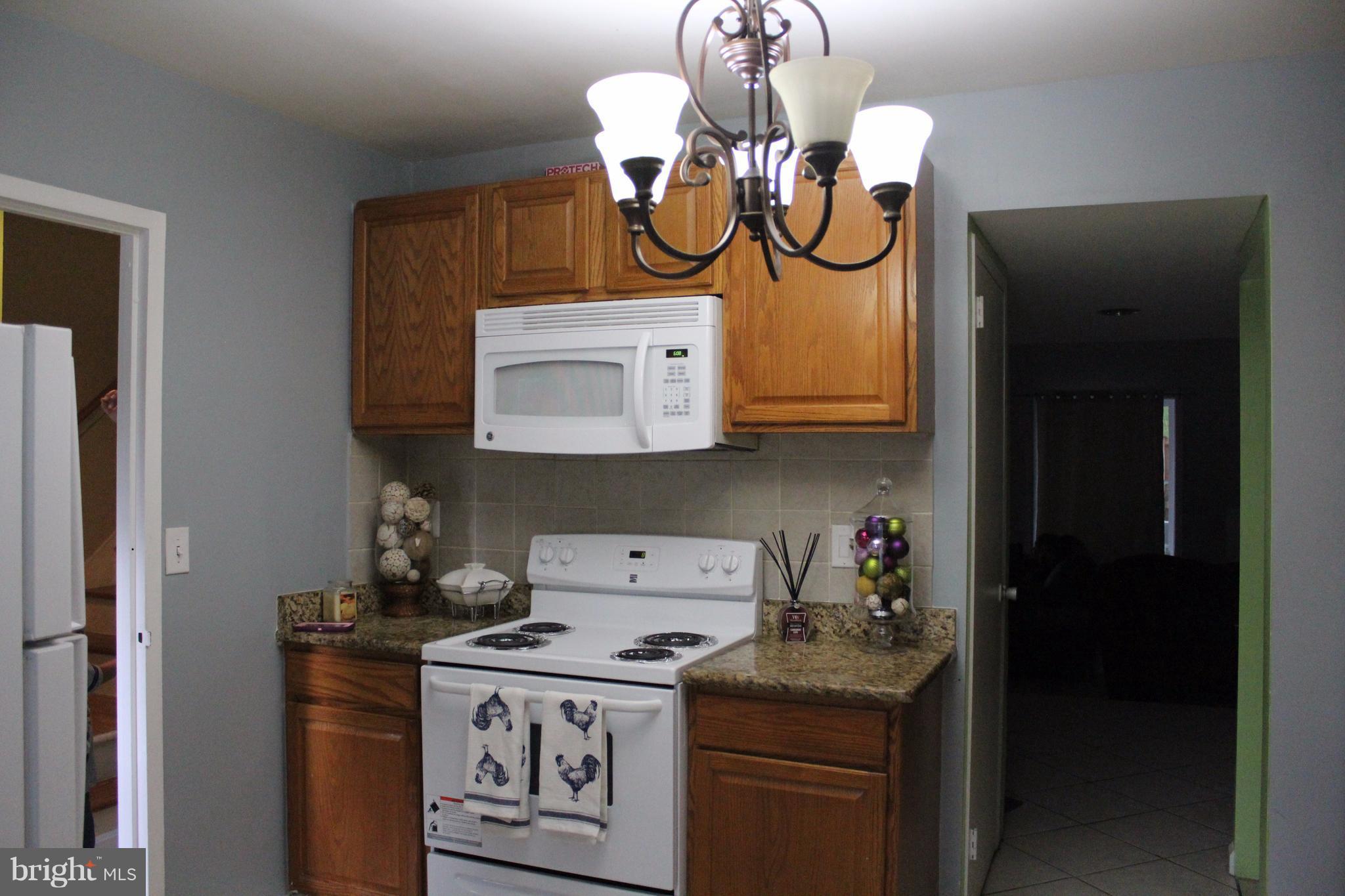 9440 Horizon Run Road, Unit 14A Gaithersburg, MD 20886 - Photo 10 of 19 Kitchen