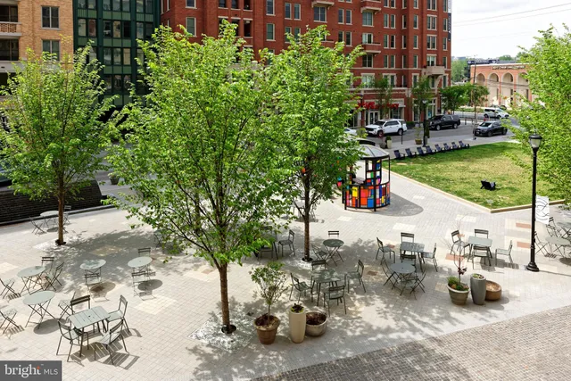 a view of yard with seating area