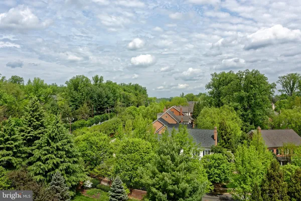 $6,500 | 8551 Connecticut Avenue, Unit 207, Chevy Chase, MD 20815