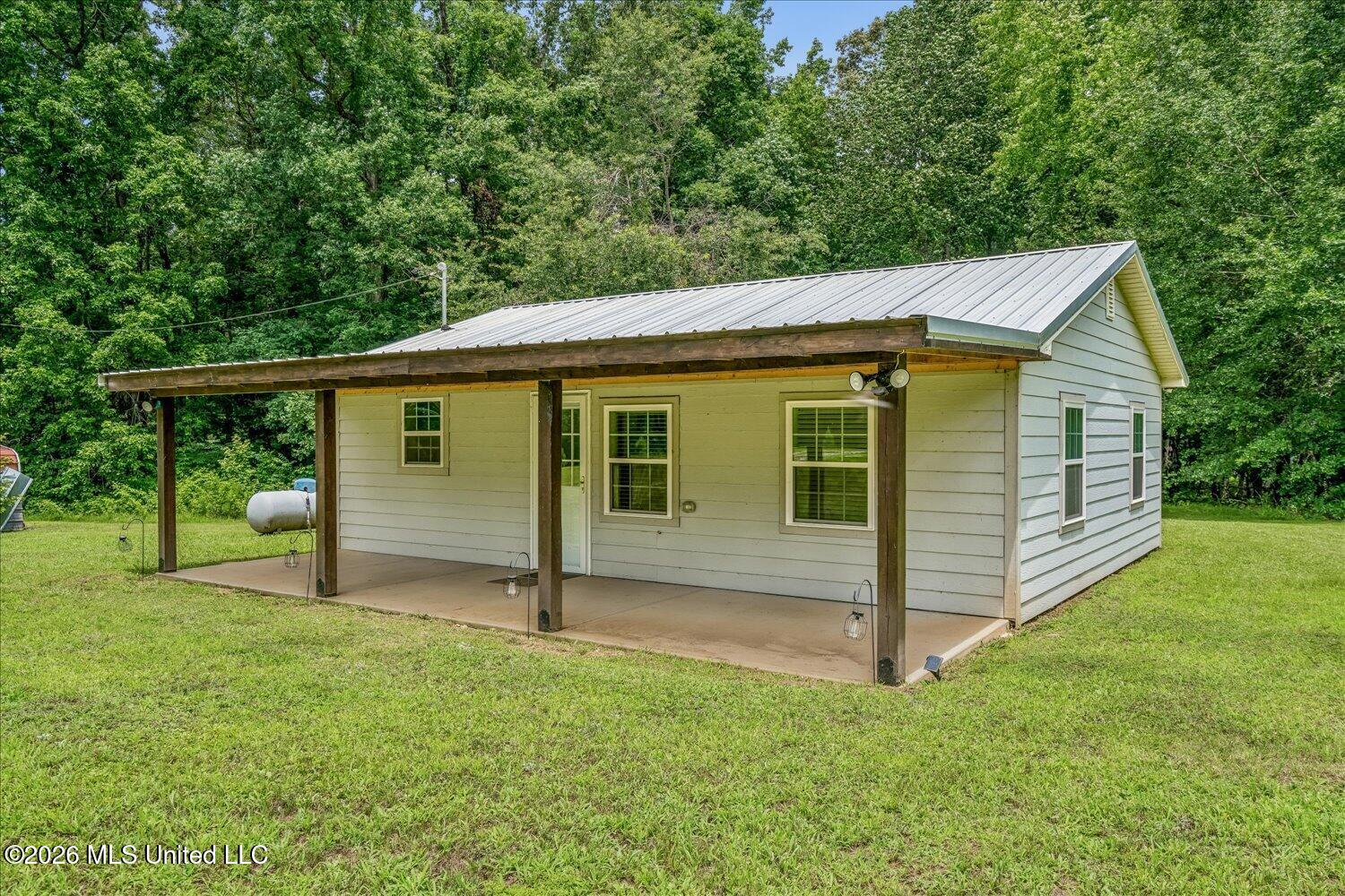 4528 Laws Hill Road Waterford, MS 38685 - Photo 3 of 49 03-03-4528 Laws Hill Rd-3147325sm