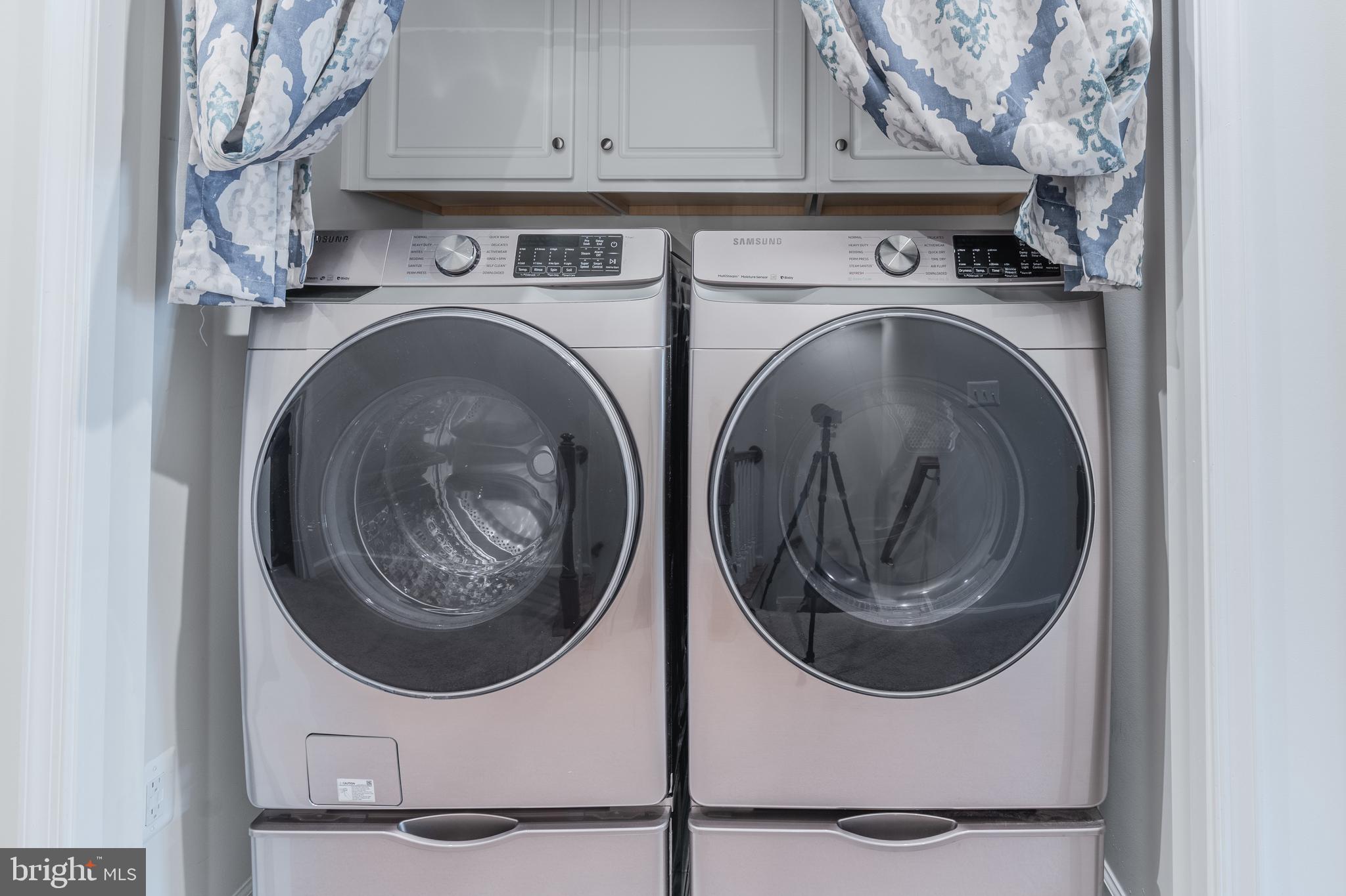 18191 Red Mulberry Road Dumfries, VA 22026 - Photo 29 of 42 a utility room with dryer and washer