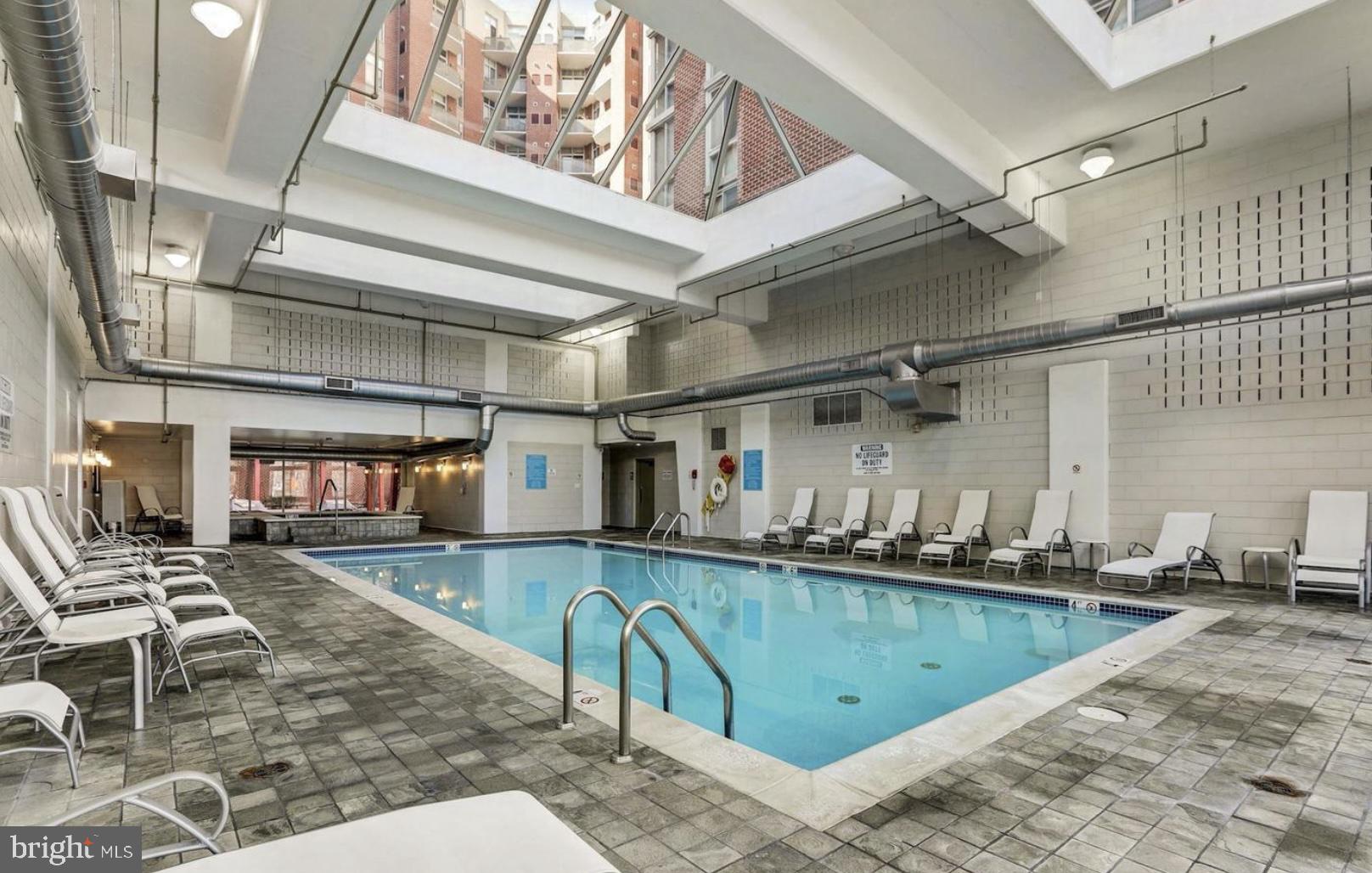 1000 New Jersey Avenue Southeast, Unit 103 Washington, DC 20003 - Photo 16 of 21 a kitchen with lots of counter top space
