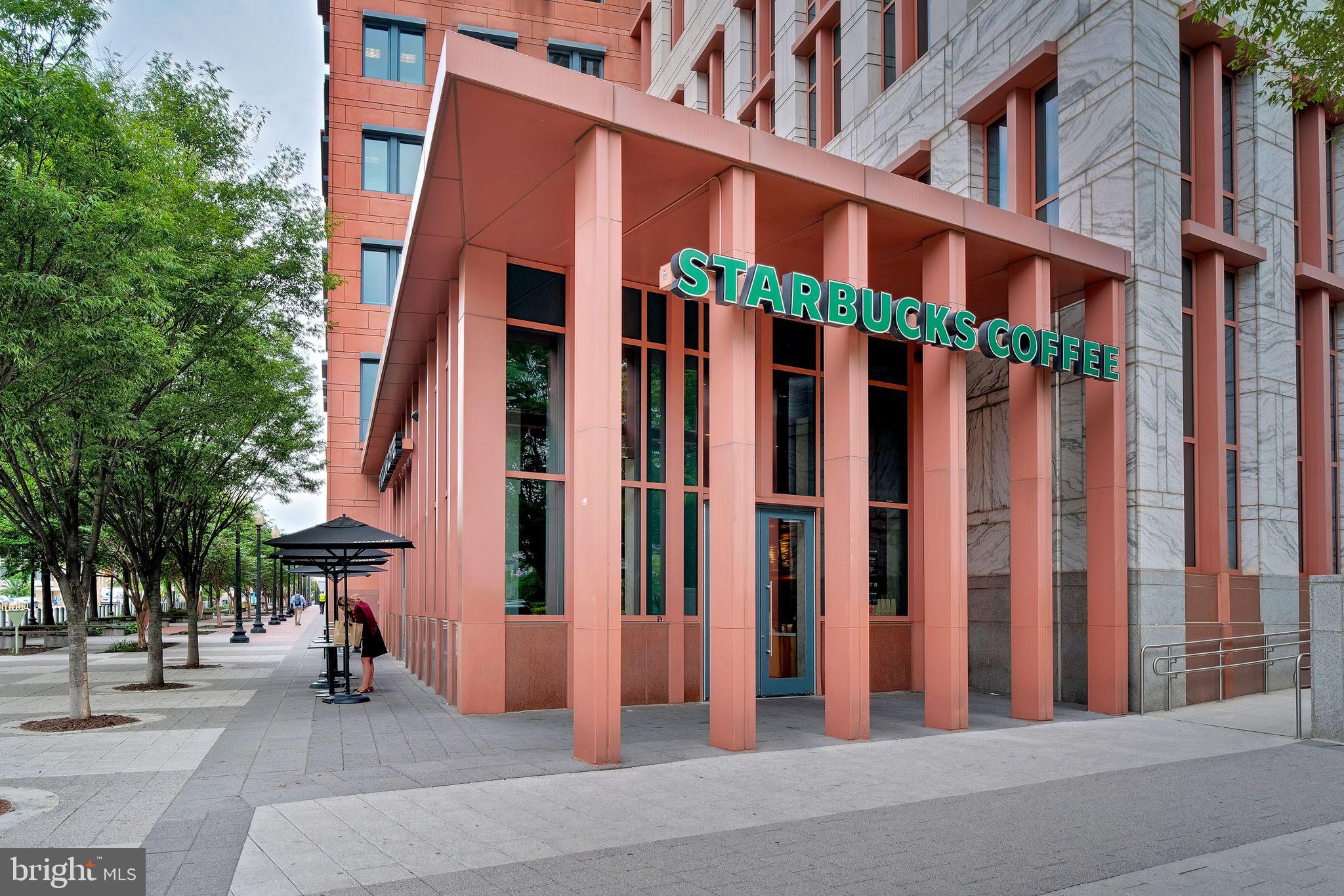 1000 New Jersey Avenue Southeast, Unit 103 Washington, DC 20003 - Photo 20 of 21 a view of a building with a street