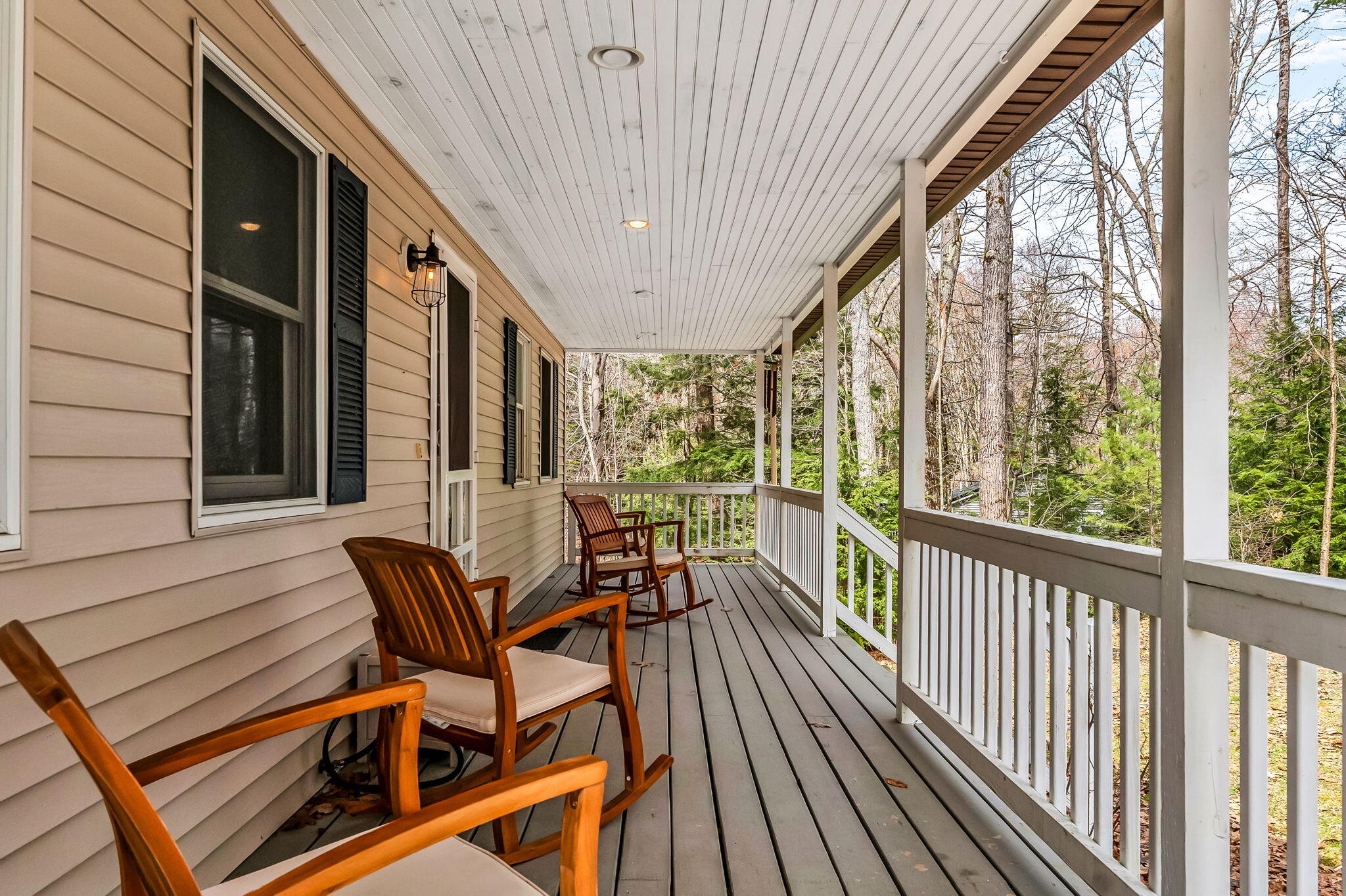 8 Evergreen Road Freeport, ME 04032 - Photo 26 of 87 Farmer's Porch 1st Floor (2)