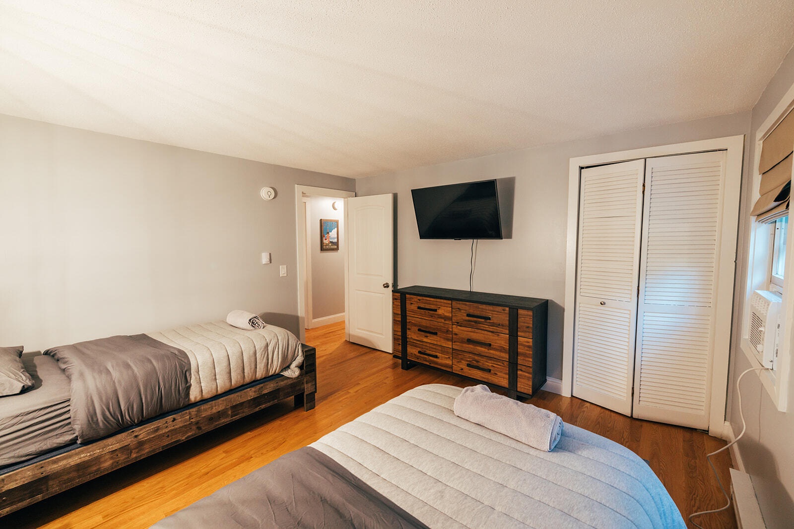 8 Evergreen Road Freeport, ME 04032 - Photo 27 of 32 Bedroom 1 2nd Floor (2)