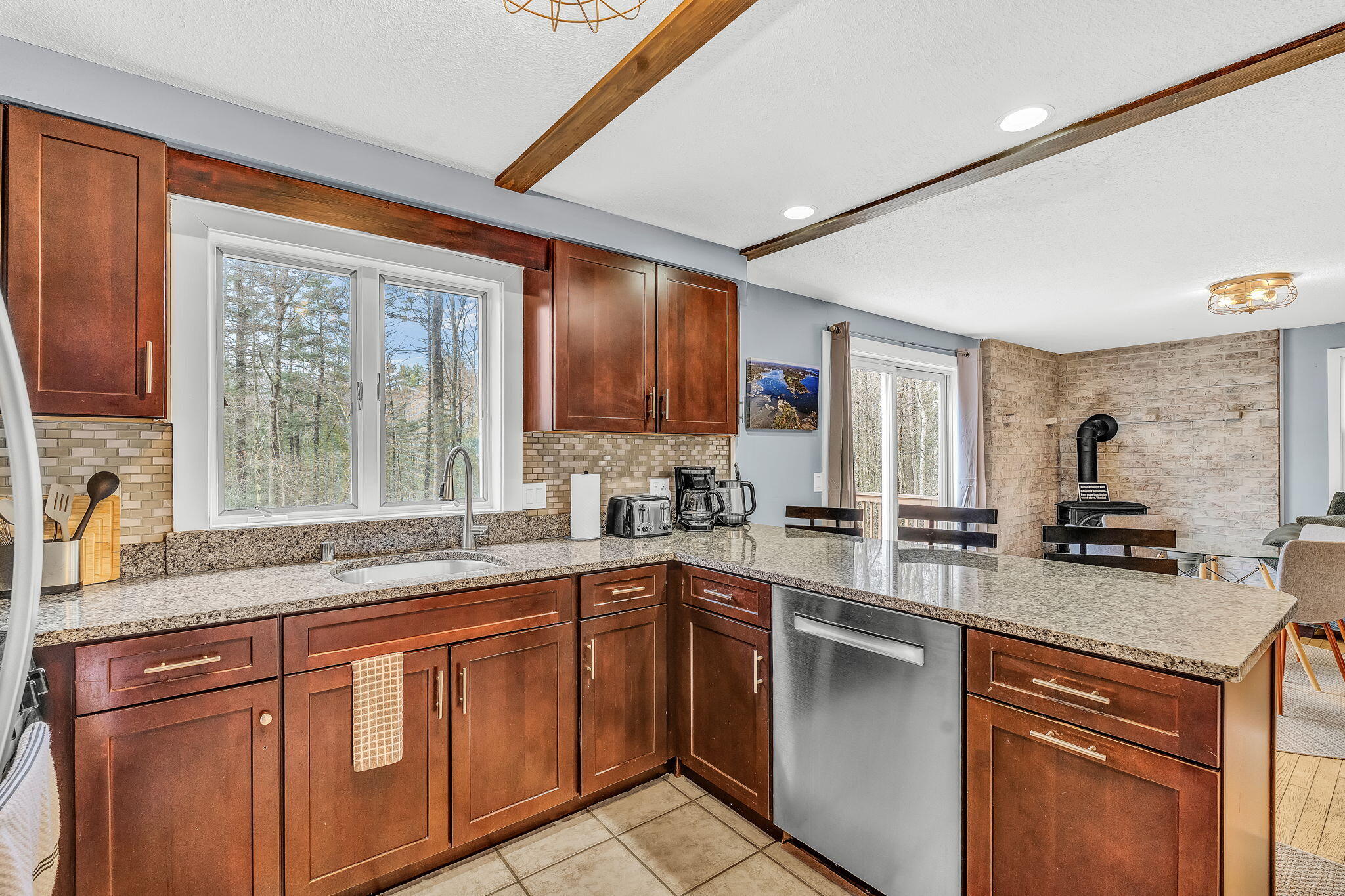 8 Evergreen Road Freeport, ME 04032 - Photo 5 of 87 Kitchen 1st Floor (4)