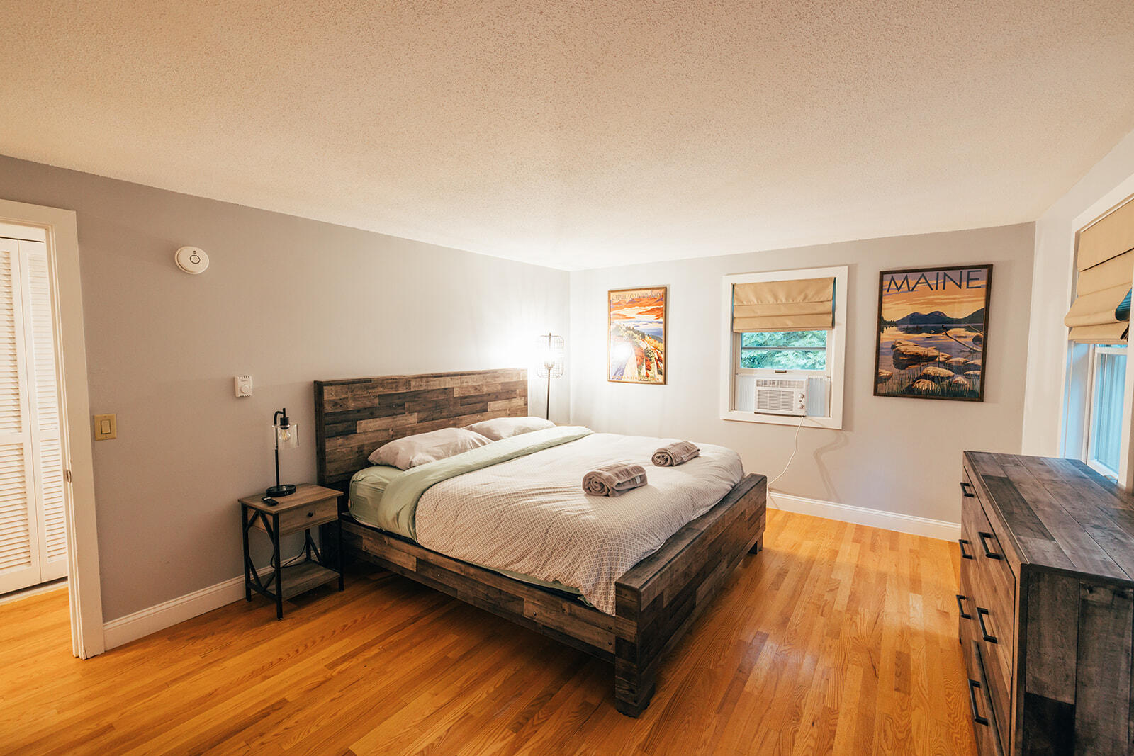 8 Evergreen Road Freeport, ME 04032 - Photo 5 of 32 Bedroom 5 2nd Floor (1)