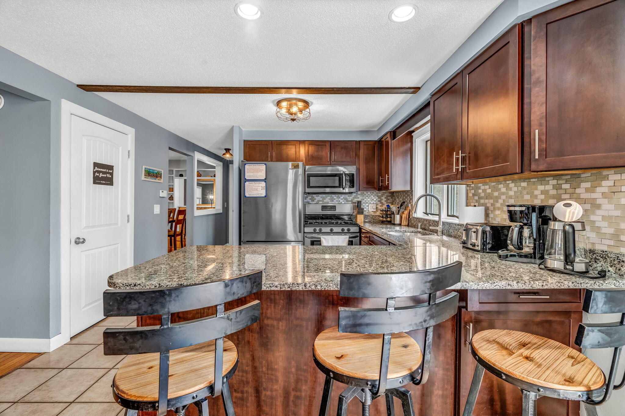 8 Evergreen Road Freeport, ME 04032 - Photo 6 of 87 Kitchen 1st Floor (5)