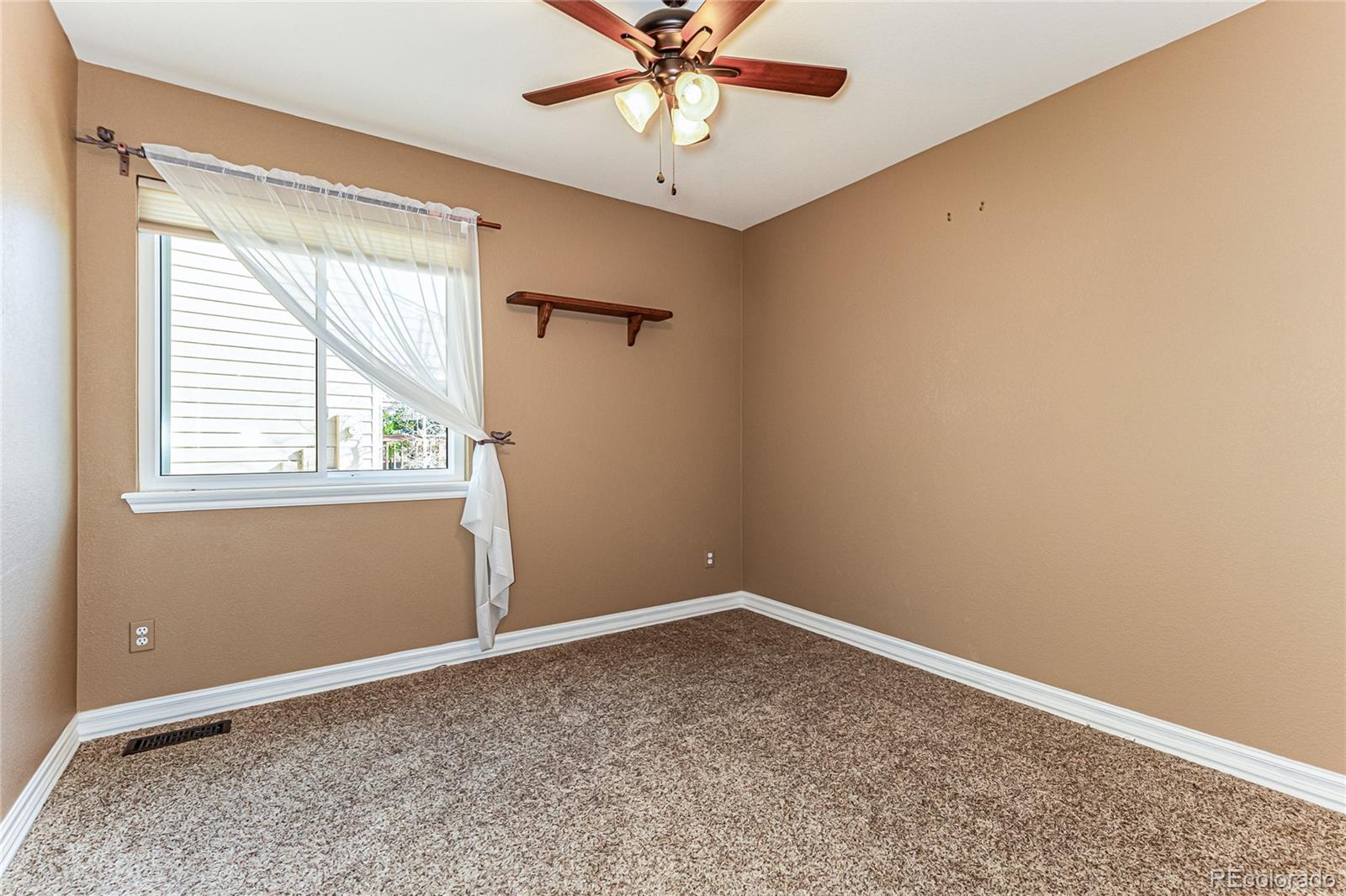 9478 Wolfe Place Highlands Ranch, CO 80129 - Photo 17 of 25 Gallery Image 17