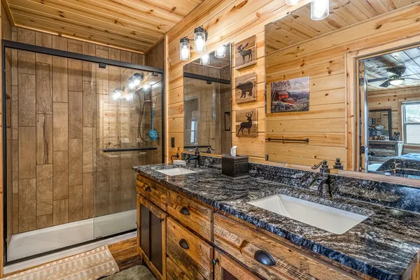 $399,900 | 110 Sawtooth Rdg Road, Murphy, NC 28906