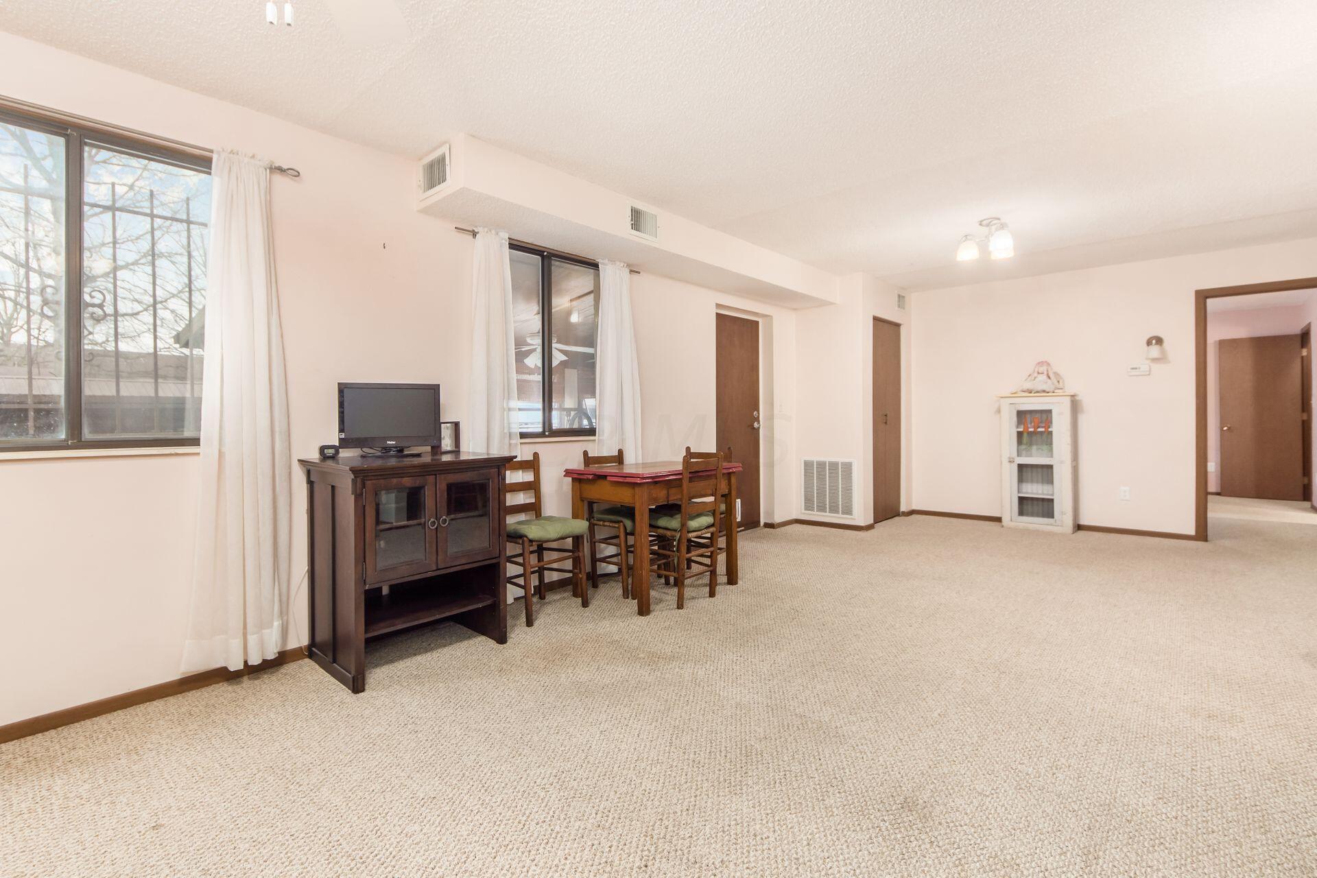 4141 Karl Road, Unit 107 Columbus, OH 43224 - Photo 16 of 26 016_a154f9e0f_M 4141 Karl030a